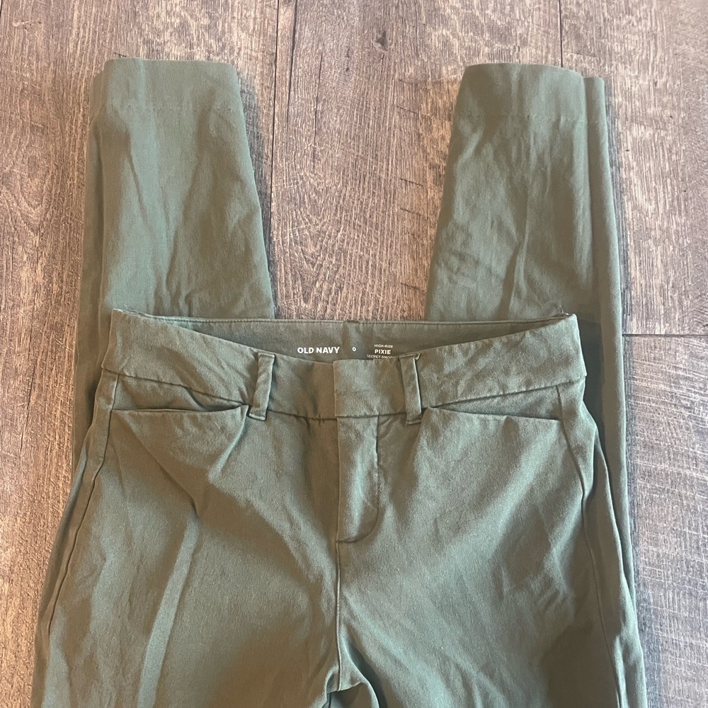 Women’s Old Navy Pixie Pants Size 0